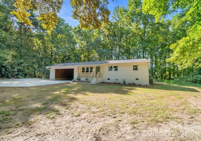 Photo 3 of Single family home for sale at 2177 Thornwell Rd, Lancaster, SC 29720 | MLS# 4392268 | Listing updated on 2026-10-04