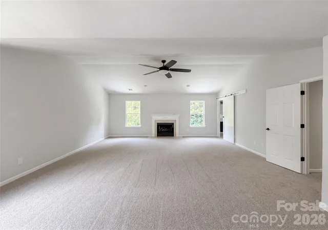 Photo 3 of Single family home for sale at 4024 Fifendrum Ln, Charlotte, NC 28216 | MLS# 4392269 | Listing updated on 2026-10-01