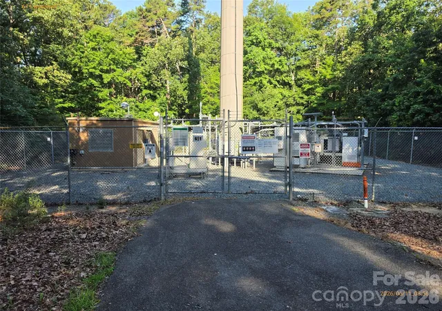 Photo 3 of Single family home for sale at 611 Westend Dr, Monroe, NC 28112 | MLS# 4392278 | Listing updated on 2026-09-22