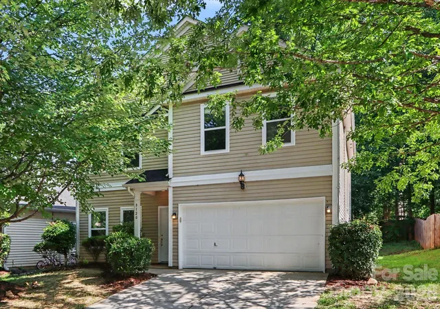 Photo 1 of Single family home for sale at 8120 Nikki Cole Dr, Charlotte, NC 28215 | MLS# 4392295 | Listing updated on 2026-08-17