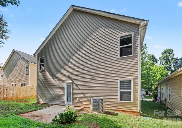 Photo 26 of Single family home for sale at 8120 Nikki Cole Dr, Charlotte, NC 28215 | MLS# 4392295 | Listing updated on 2026-08-17