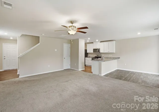 Photo 4 of Single family home for sale at 467 Belcaro Dr, Kings Mountain, NC 28086 | MLS# 4392298 | Listing updated on 2026-10-28