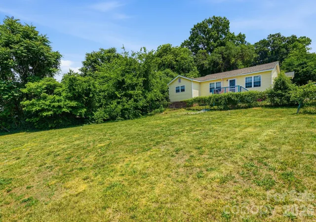 Homes for sale in Gastonia, NC | 412 W Davidson Ave, Gastonia, NC 28052 | MLS# 4392299