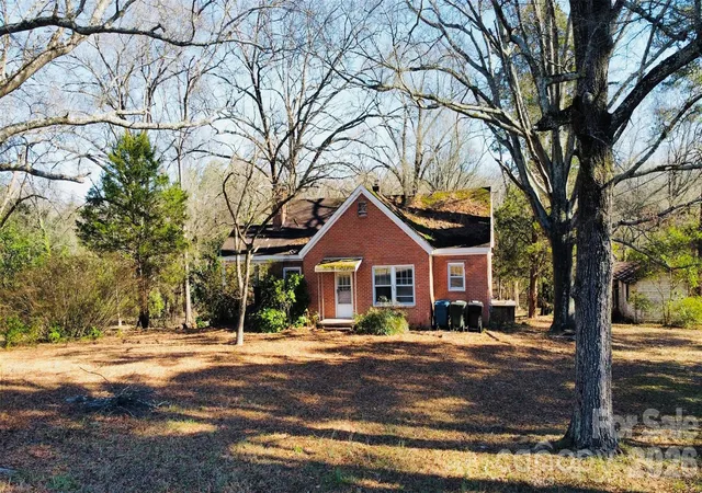 Photo 1 of Single family home for sale at 113 Stonecrest Cir Sw, Concord, NC 28027 | MLS# 4392315 | Listing updated on 2026-09-27