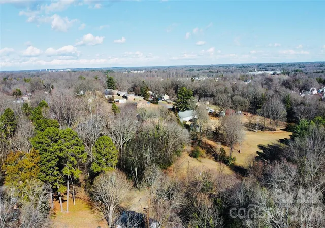 Photo 4 of Single family home for sale at 113 Stonecrest Cir SW, Concord, NC 28027 | MLS# 4392315 | Listing updated on 2026-09-27