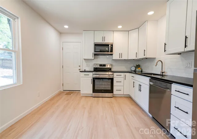 5th image of 2994 Lutz Blvd, Newton, NC 28658 | MLS# 4392327