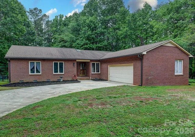 Photo 1 of Single family home for sale at 1320 Richard Rd, Salisbury, NC 28147 | MLS# 4392328 | Listing updated on 2026-08-28