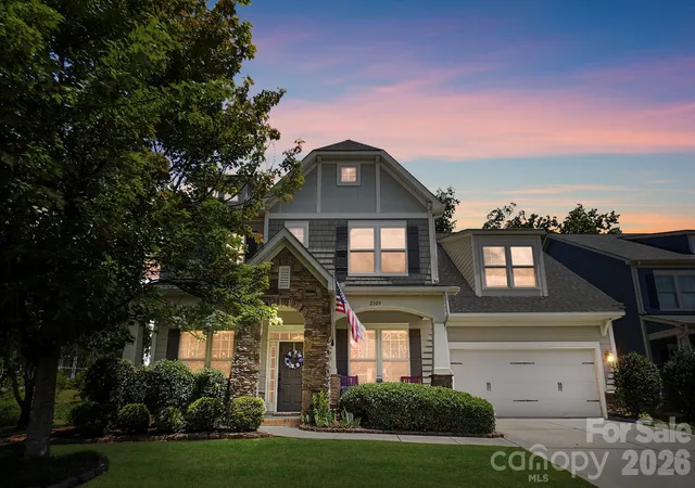 image of 2105 Kinder Oak Dr, Indian Trail, NC 28079 | MLS# 4392329