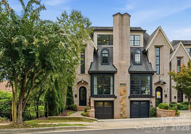image of 818 Ideal Wy, Charlotte, NC 28203 | MLS# 4392342