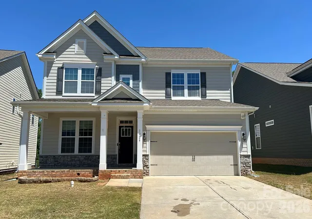 Photo 1 of Single family home for sale at 1025 Burton Point Ct, Waxhaw, NC 28173 | MLS# 4392343 | Listing updated on 2026-08-07