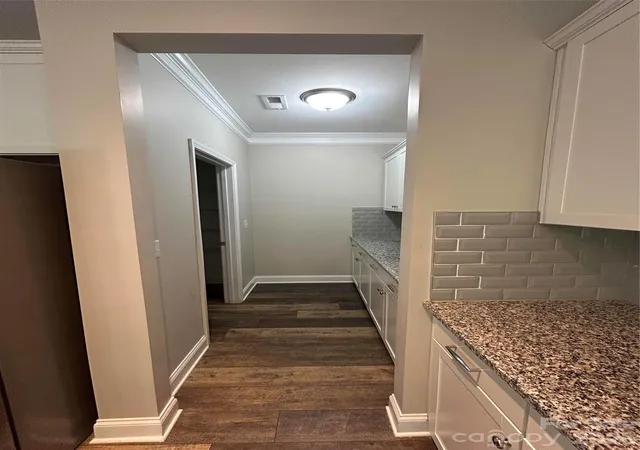 Photo 5 of Single family home for sale at 1025 Burton Point Ct, Waxhaw, NC 28173 | MLS# 4392343 | Listing updated on 2026-08-07