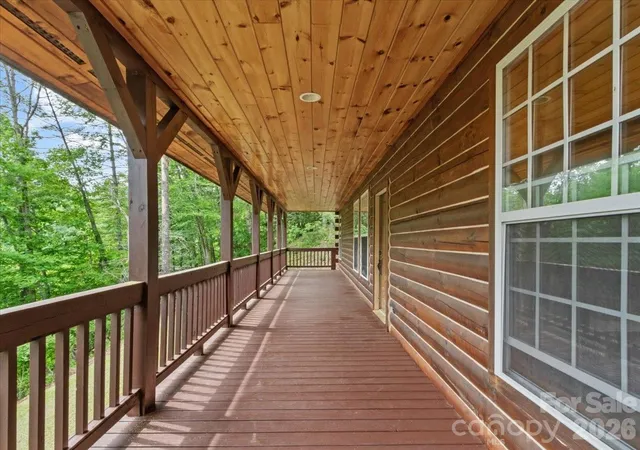 Homes for sale in Green Mountain, NC | 439 Upper Pig Pen Rd, Green Mountain, NC 28740 | MLS# 4392353
