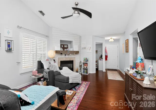 Photo 3 of Townhouse for sale at 5422 Harris Cvs Dr, Charlotte, NC 28269 | MLS# 4392419 | Listing updated on 2026-07-26