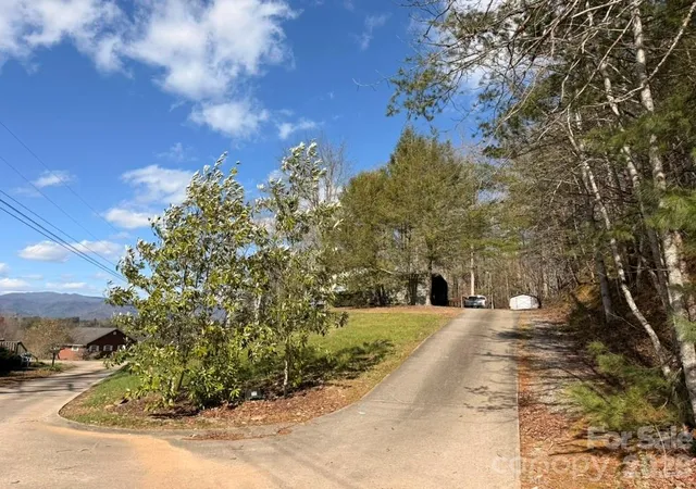 Homes for sale in Hayesville, NC | 281 Cherrywood Cir, Hayesville, NC 28904 | MLS# 4392442
