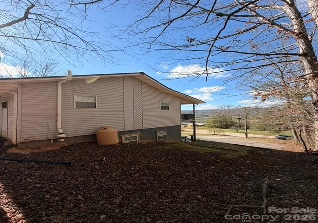 Homes for sale in Hayesville, NC | 281 Cherrywood Cir, Hayesville, NC 28904 | MLS# 4392442