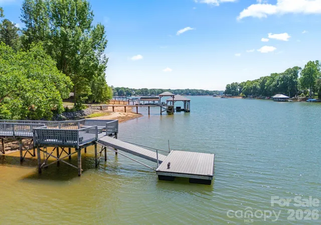 2nd image of 383 Sundown Rd, Mooresville, NC 28117 | MLS# 4392450