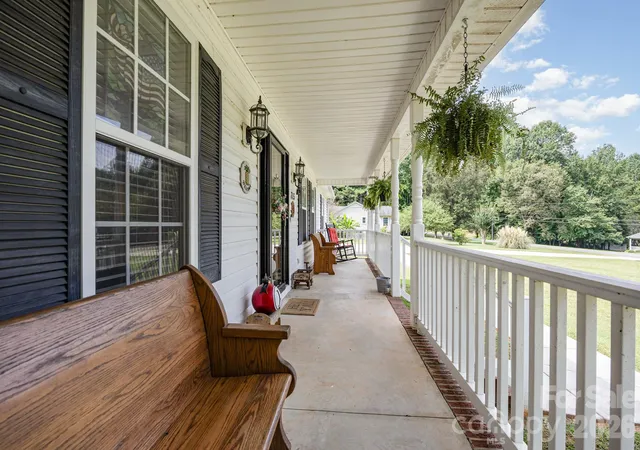 Photo 4 of Single family home for sale at 715 Candlewick Dr, Salisbury, NC 28147 | MLS# 4392460 | Listing updated on 2026-07-01
