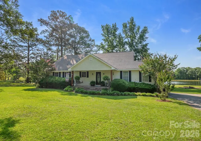 4th image of 1240 Ponderosa Dr, Cassatt, SC 29032 | MLS# 4392472