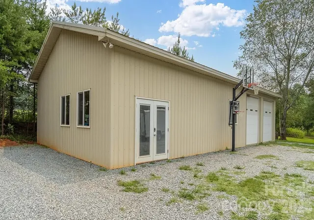Photo 3 of Single family home for sale at 4220 Mount Beulah Rd, Maiden, NC 28650 | MLS# 4392480 | Listing updated on 2026-07-30