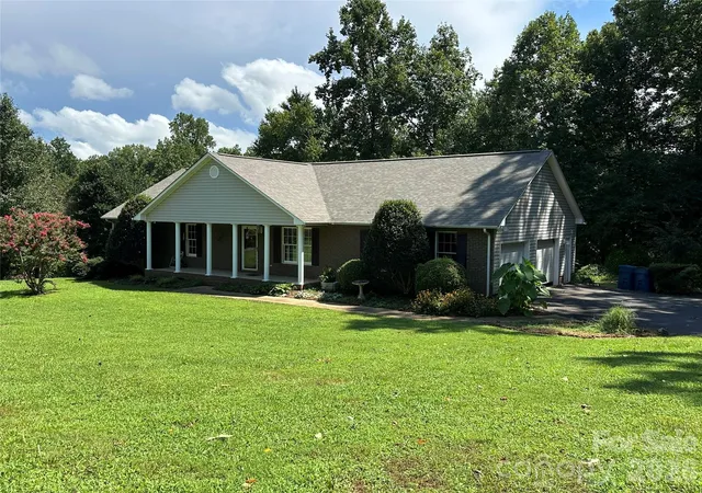 46th image of 1724 Wellington Ave, Newton, NC 28658 | MLS# 4392488