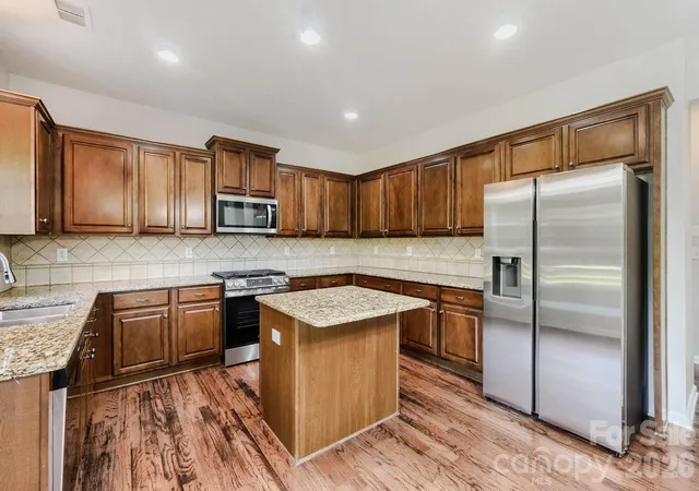 Photo 2 of Single family home for sale at 5613 Shenandoah Dr, Waxhaw, NC 28173 | MLS# 4392494 | Listing updated on 2026-10-15