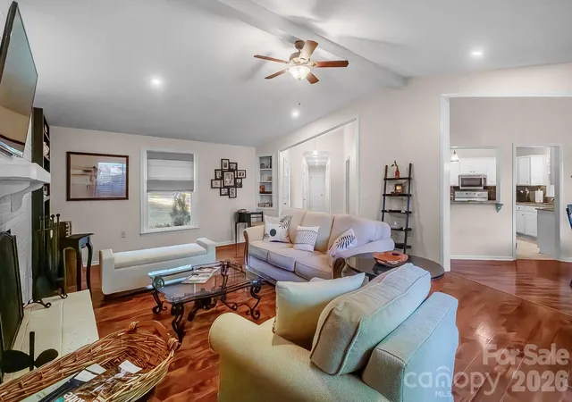 Photo 2 of Single family home for sale at 10112 Withers Rd, Charlotte, NC 28278 | MLS# 4392504 | Listing updated on 2026-08-05