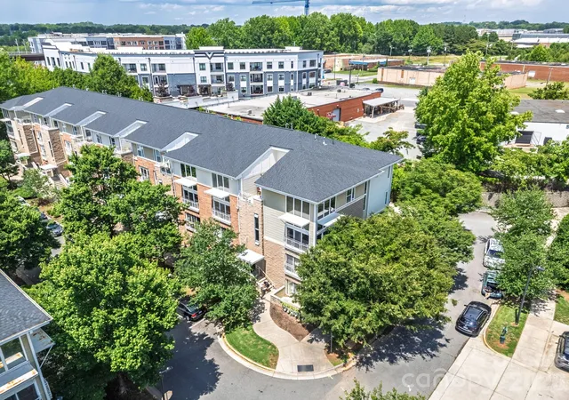 3rd image of 649 Raphael Pl, Charlotte, NC 28205 | MLS# 4392516
