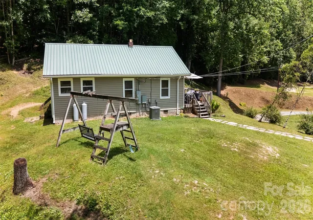 Homes for sale in Brevard, NC | 726 Israel Rd, Brevard, NC 28712 | MLS# 4392517
