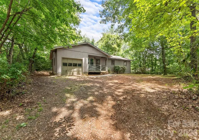 Homes for sale in Swannanoa, NC | 100 Stonewall Ave, Swannanoa, NC 28778 | MLS# 4392544