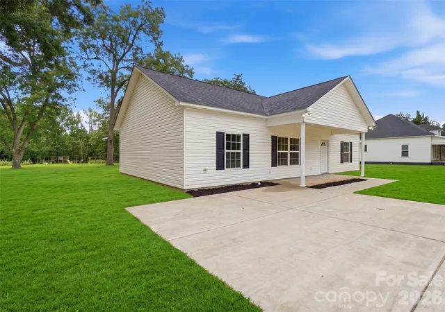 Homes for sale in Heath Springs, SC | 354 Hart St, Heath Springs, SC 29058 | MLS# 4392578