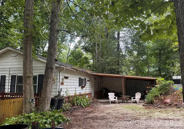 Photo 3 of Single family home for sale at 785 Hutch Mountain Rd, Fletcher, NC 28732 | MLS# 4392584 | Listing updated on 2026-09-24