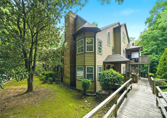 Photo 3 of Condo for sale at 6150 Gray Gate Ln #i, Charlotte, NC 28210 | MLS# 4392595 | Listing updated on 2026-09-25