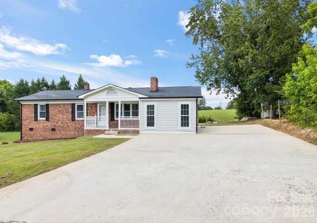 Homes for sale in Oakboro, NC | 904 Long St, Oakboro, NC 28129 | MLS# 4392610
