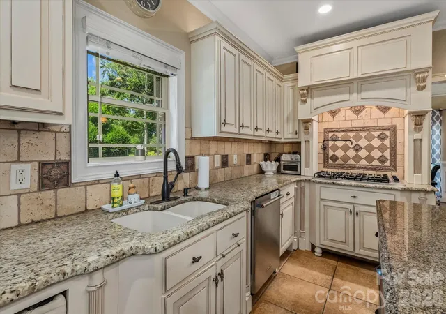 3rd image of 6324 Pumpernickel Ln, Monroe, NC 28110 | MLS# 4392681
