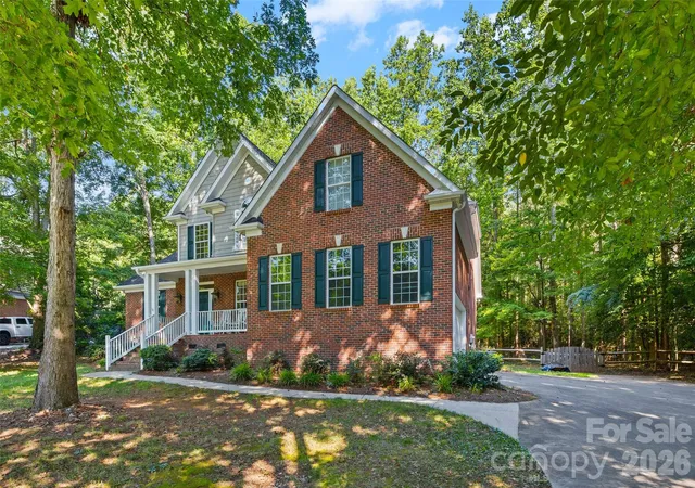 Photo 4 of Single family home for sale at 2035 Slippery Rock Cvs, Clover, SC 29710 | MLS# 4392694 | Listing updated on 2026-08-31