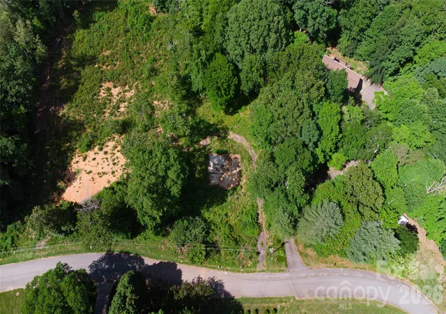 1st image of 466 27th Avenue Cir Nw, Hickory, NC 28601 | MLS# 4392727