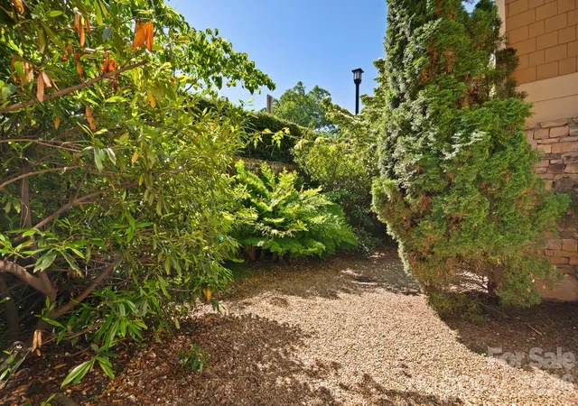 2nd image of 203 Bowling Park Rd, Asheville, NC 28803 | MLS# 4392743