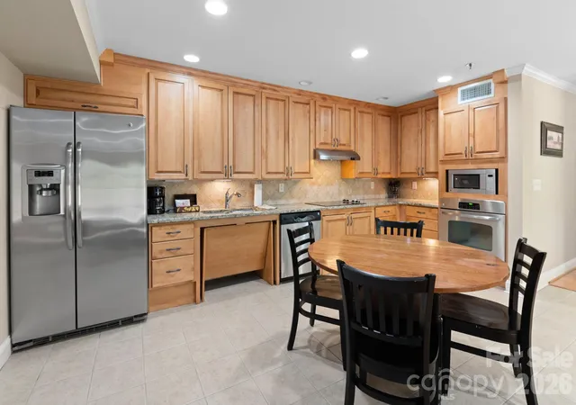 5th image of 203 Bowling Park Rd, Asheville, NC 28803