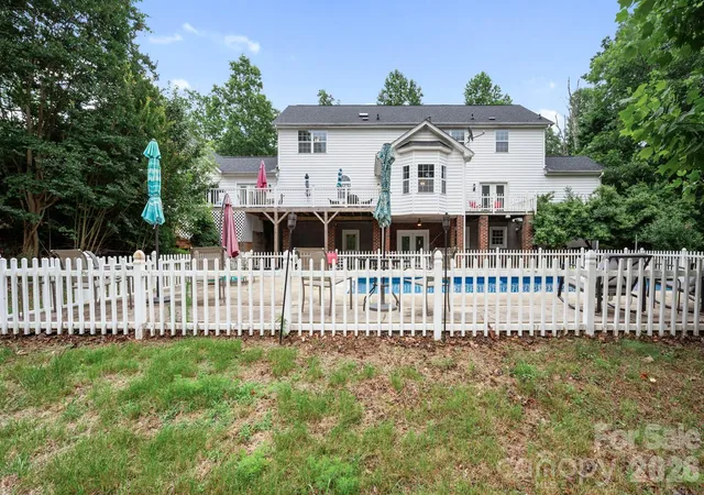 Photo 4 of Single family home for sale at 295 Wilderness Ridge, Rutherfordton, NC 28139 | MLS# 4392756 | Listing updated on 2026-09-17