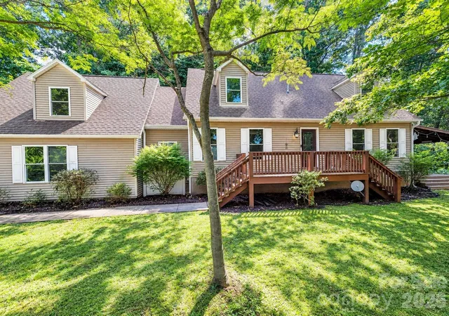 Single family home for sale at 142 Blake Dr, Canton, NC 28716 | MLS# 4392775