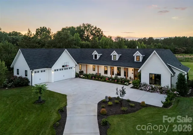 Homes for sale in Rock Hill, SC | 2378 Bridgewater Rd, Rock Hill, SC 29730 | MLS# 4392805