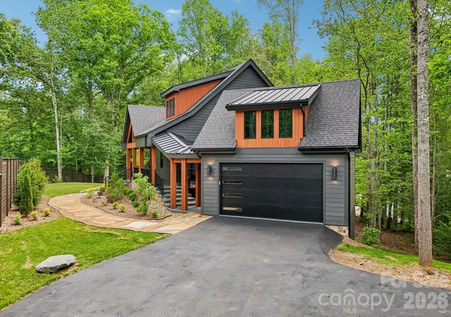 Photo 3 of Single family home for sale at 236 Glazener Rd, Brevard, NC 28712 | MLS# 4392817 | Listing updated on 2026-08-26
