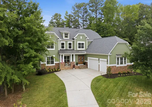 Photo 2 of Sale Pending at 130 Lakeshore Hills Dr, Mooresville, NC 28117 | MLS# 4392825 | Listing updated on 2026-08-26