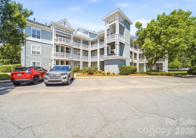Photo 3 of Condo for sale at 18816 Nautical Dr #6, Cornelius, NC 28031 | MLS# 4392841 | Listing updated on 2026-08-20
