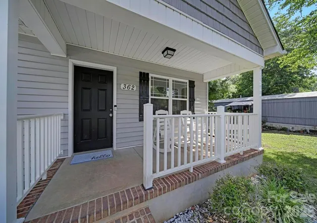 Photo 3 of Single family home for sale at 362 Sharpe St, Mooresville, NC 28115 | MLS# 4392845 | Listing updated on 2026-08-11