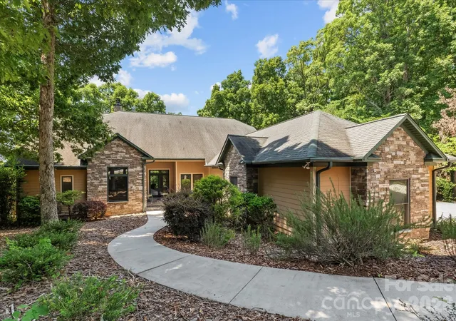 Homes for sale in Denton, NC | 172 Lawson's Lookout, Denton, NC 27239 | MLS# 4392848