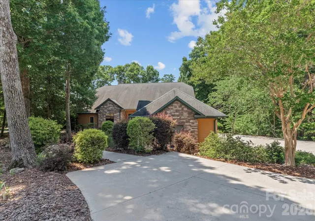 Homes for sale in Denton, NC | 172 Lawson's Lookout, Denton, NC 27239 | MLS# 4392848