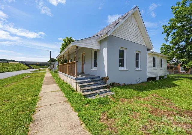 Homes for sale in Lockhart, SC | 802 Canal Rd, Lockhart, SC 29364 | MLS# 4392852