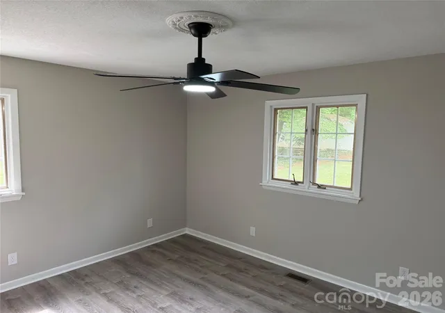Homes for sale in Newton, NC | 803 E 24Th St, Newton, NC 28658 | MLS# 4392856