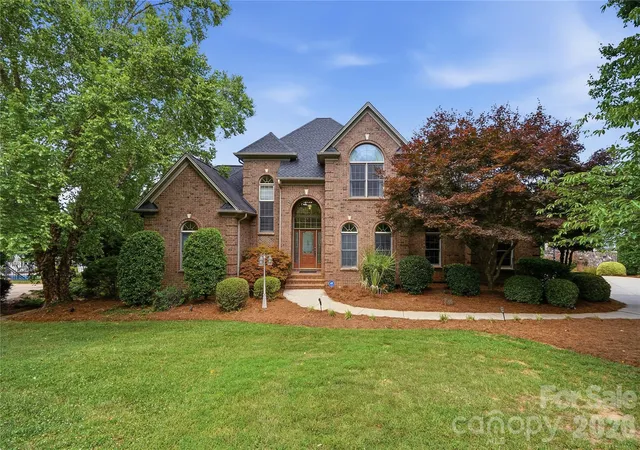 Homes for sale in Belmont, NC | 263 Quiet Waters Rd, Belmont, NC 28012 | MLS# 4392874